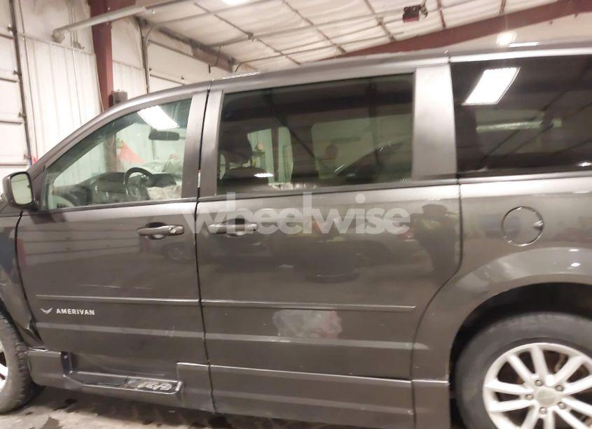 Photo 15 of 2016 Dodge Grand CARAVAN SXT (VIN 2C4RDGCGXGR351897)