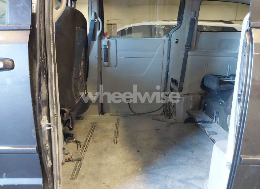 Photo 8 of 2016 Dodge Grand CARAVAN SXT (VIN 2C4RDGCGXGR351897)