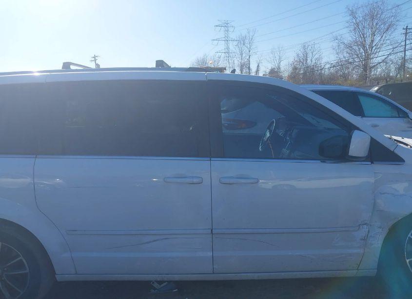 Photo 13 of 2017 Dodge Grand CARAVAN SXT (VIN 2C4RDGCGXHR554631)