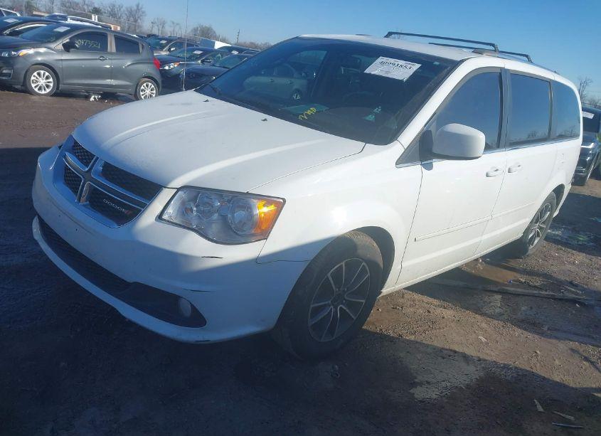 Photo 2 of 2017 Dodge Grand CARAVAN SXT (VIN 2C4RDGCGXHR554631)