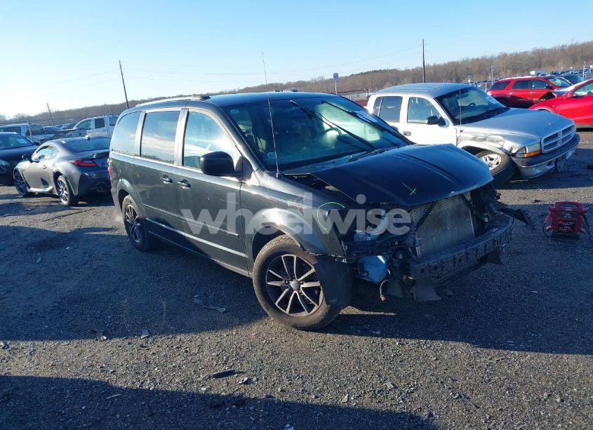 2017 Dodge Grand CARAVAN SXT (VIN 2C4RDGCGXHR600376) main photo