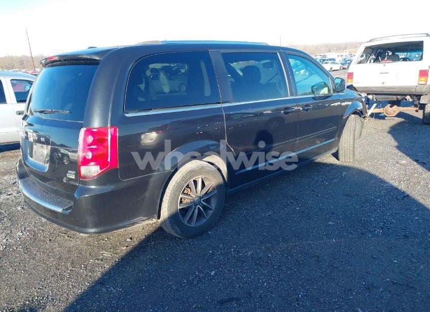 Photo 4 of 2017 Dodge Grand CARAVAN SXT (VIN 2C4RDGCGXHR600376)