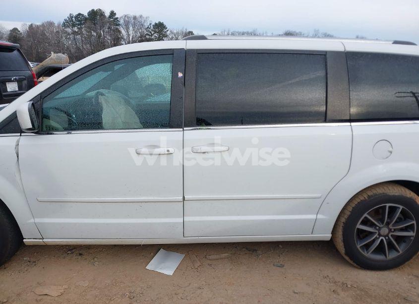 Photo 14 of 2017 Dodge Grand CARAVAN SXT (VIN 2C4RDGCGXHR617596)