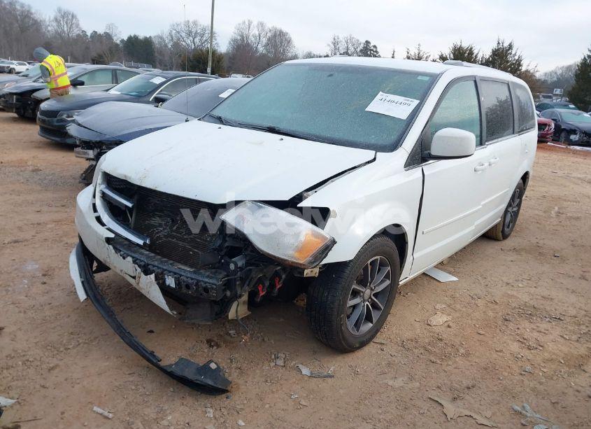 Photo 2 of 2017 Dodge Grand CARAVAN SXT (VIN 2C4RDGCGXHR617596)