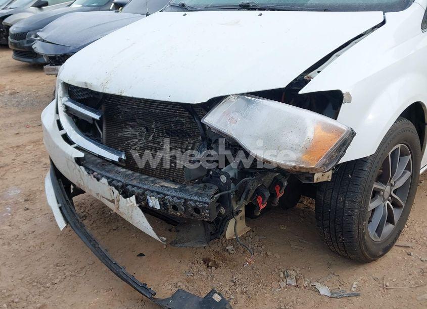 Photo 6 of 2017 Dodge Grand CARAVAN SXT (VIN 2C4RDGCGXHR617596)