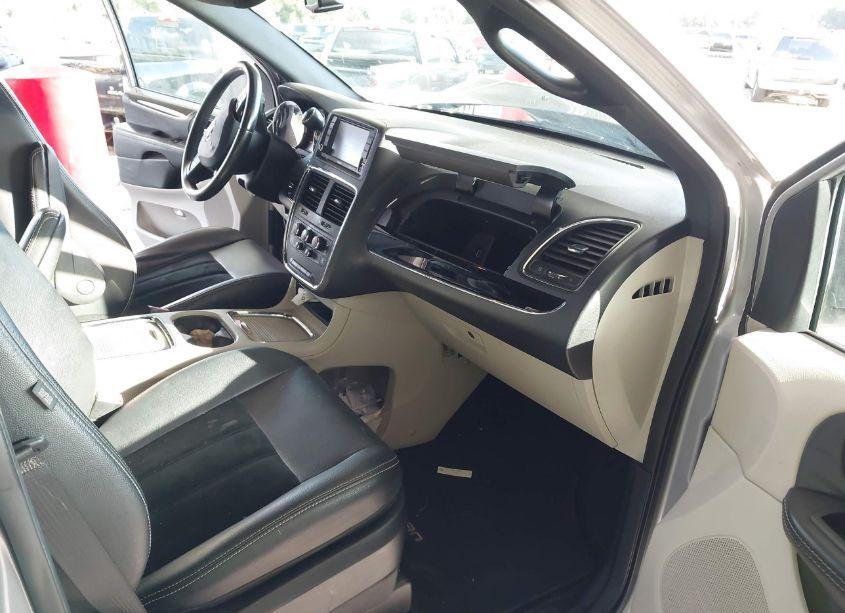 Photo 5 of 2017 Dodge Grand CARAVAN SXT (VIN 2C4RDGCGXHR629909)