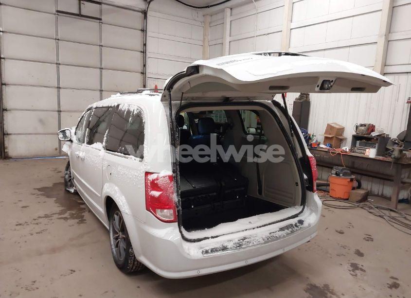 Photo 3 of 2017 Dodge Grand CARAVAN SXT (VIN 2C4RDGCGXHR696378)