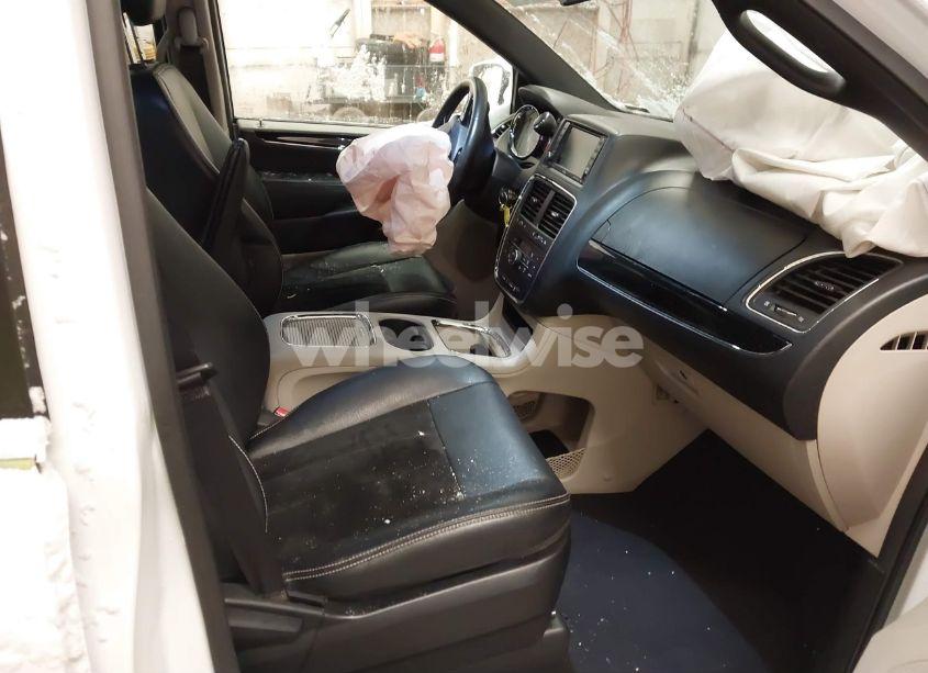 Photo 5 of 2017 Dodge Grand CARAVAN SXT (VIN 2C4RDGCGXHR696378)