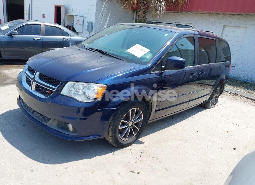 Photo 2 of 2017 Dodge Grand CARAVAN SXT (VIN 2C4RDGCGXHR697613)