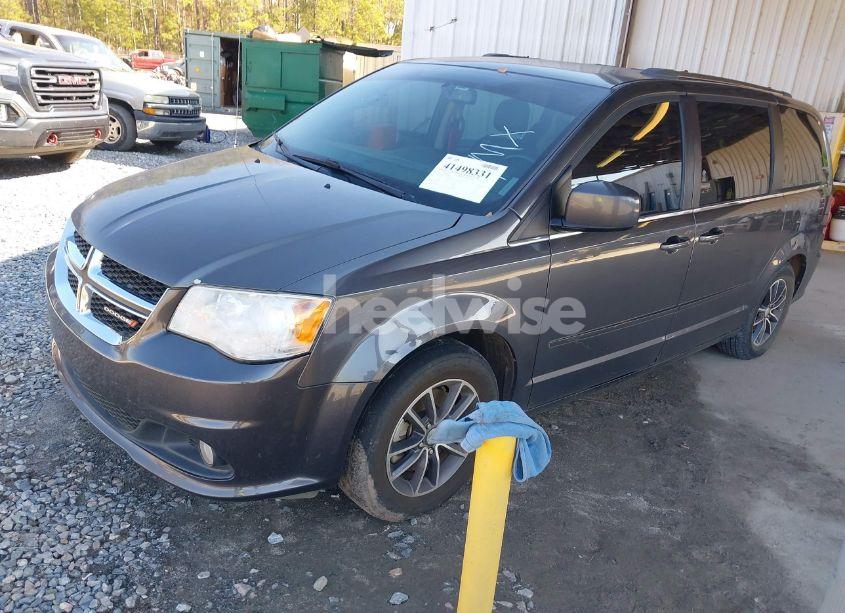 Photo 2 of 2017 Dodge Grand CARAVAN SXT (VIN 2C4RDGCGXHR697966)