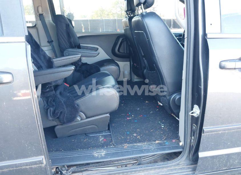 Photo 8 of 2017 Dodge Grand CARAVAN SXT (VIN 2C4RDGCGXHR697966)