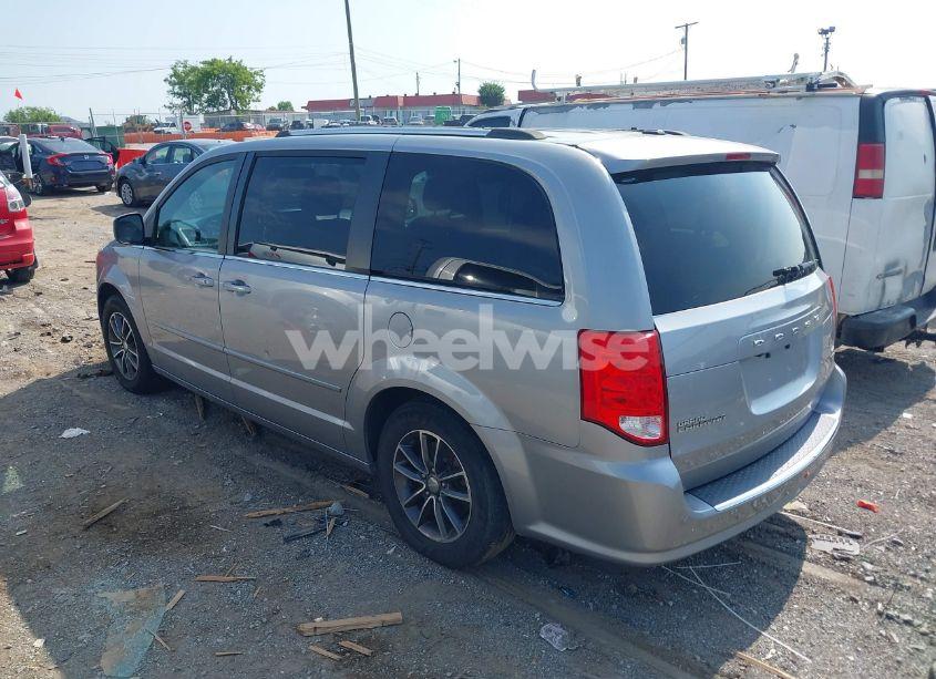 Photo 3 of 2017 Dodge Grand CARAVAN SXT (VIN 2C4RDGCGXHR774366)