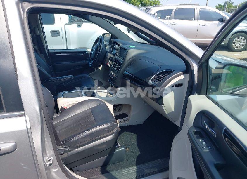 Photo 5 of 2017 Dodge Grand CARAVAN SXT (VIN 2C4RDGCGXHR774366)