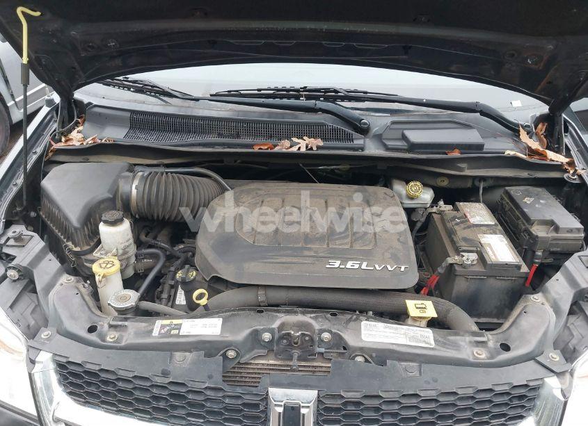 Photo 10 of 2017 Dodge Grand CARAVAN SXT (VIN 2C4RDGCGXHR858414)