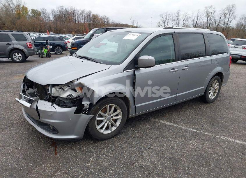 Photo 2 of 2018 Dodge Grand CARAVAN SXT (VIN 2C4RDGCGXJR192497)