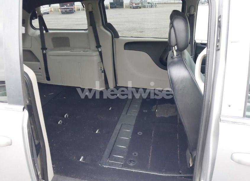 Photo 8 of 2018 Dodge Grand CARAVAN SXT (VIN 2C4RDGCGXJR192497)