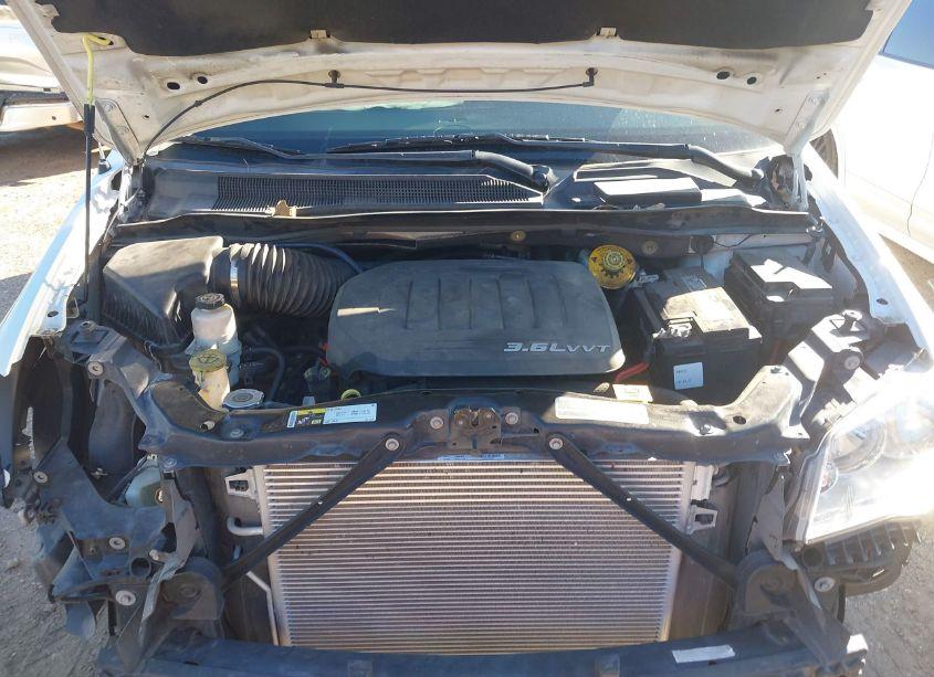 Photo 10 of 2018 Dodge Grand CARAVAN SXT (VIN 2C4RDGCGXJR208617)