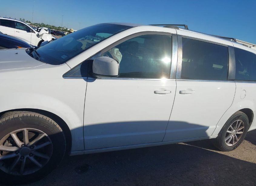 Photo 15 of 2018 Dodge Grand CARAVAN SXT (VIN 2C4RDGCGXJR208617)