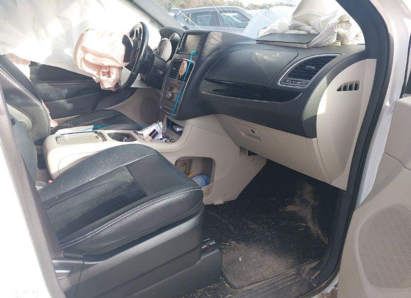 Photo 5 of 2018 Dodge Grand CARAVAN SXT (VIN 2C4RDGCGXJR225840)