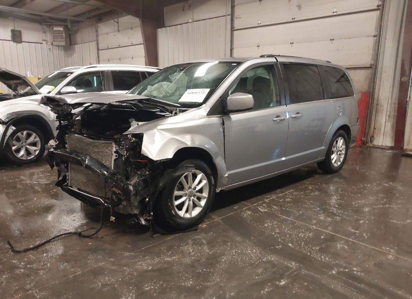 Photo 2 of 2019 Dodge Grand CARAVAN SXT (VIN 2C4RDGCGXKR519837)