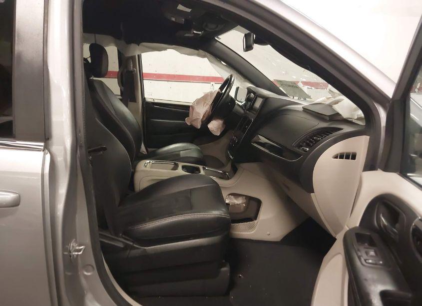 Photo 5 of 2019 Dodge Grand CARAVAN SXT (VIN 2C4RDGCGXKR519837)