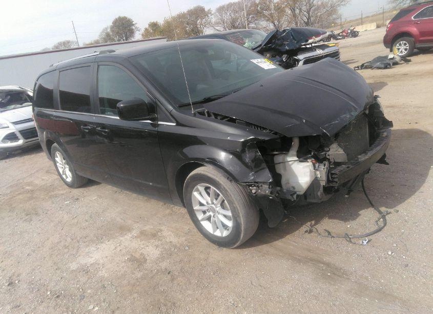 2019 Dodge Grand CARAVAN SXT (VIN 2C4RDGCGXKR557827) main photo