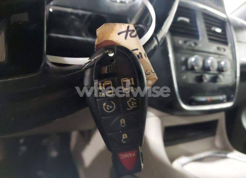 Photo 11 of 2019 Dodge Grand CARAVAN SXT (VIN 2C4RDGCGXKR591430)