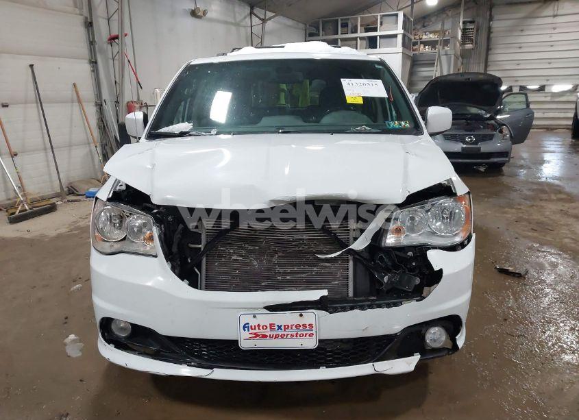 Photo 12 of 2019 Dodge Grand CARAVAN SXT (VIN 2C4RDGCGXKR591430)