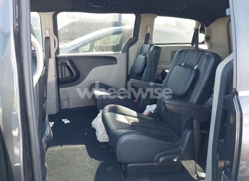 Photo 8 of 2019 Dodge Grand CARAVAN SXT (VIN 2C4RDGCGXKR642389)