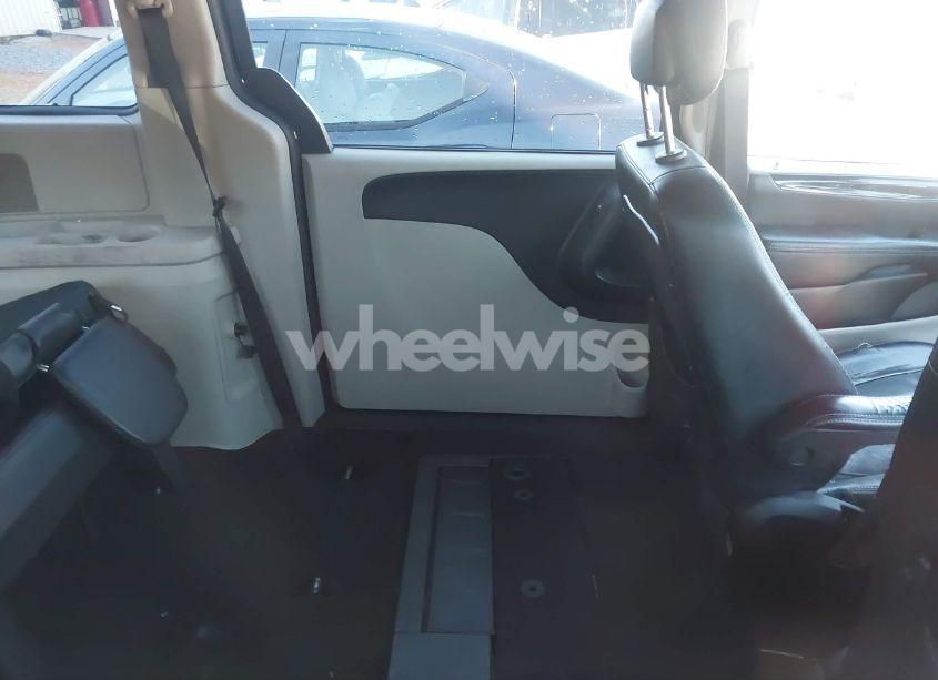 Photo 8 of 2019 Dodge Grand CARAVAN SXT (VIN 2C4RDGCGXKR691186)