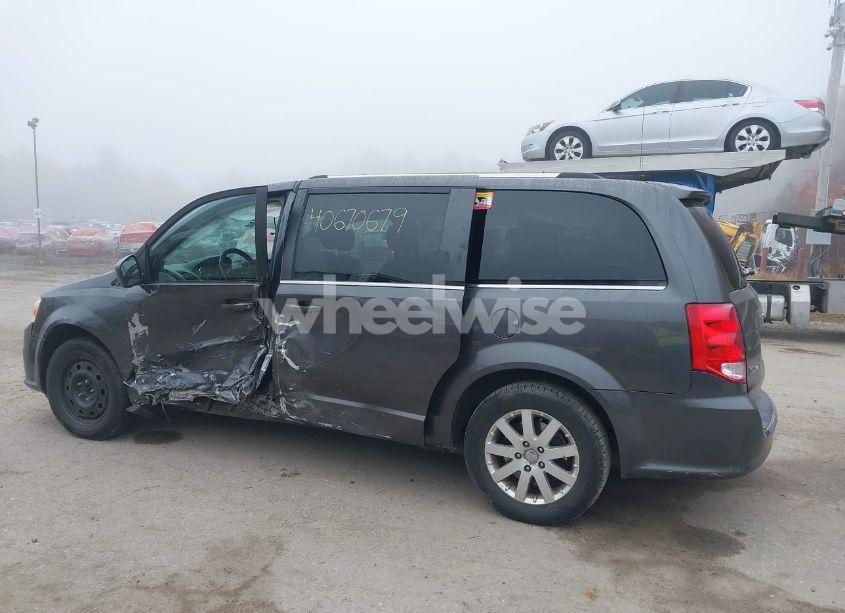 Photo 14 of 2019 Dodge Grand CARAVAN SXT (VIN 2C4RDGCGXKR723991)