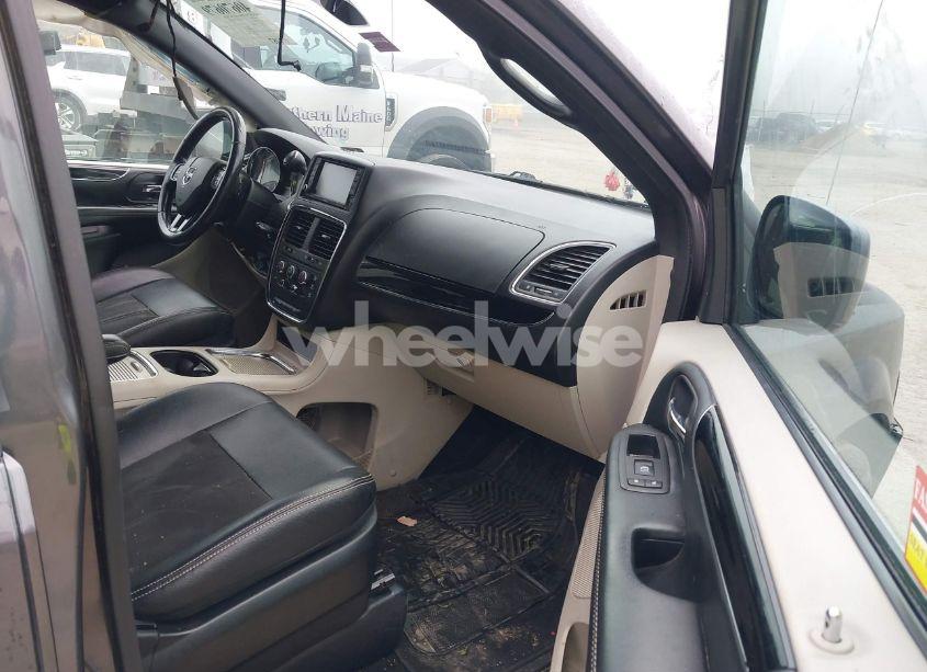 Photo 5 of 2019 Dodge Grand CARAVAN SXT (VIN 2C4RDGCGXKR723991)