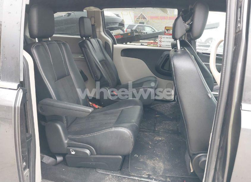 Photo 8 of 2019 Dodge Grand CARAVAN SXT (VIN 2C4RDGCGXKR723991)