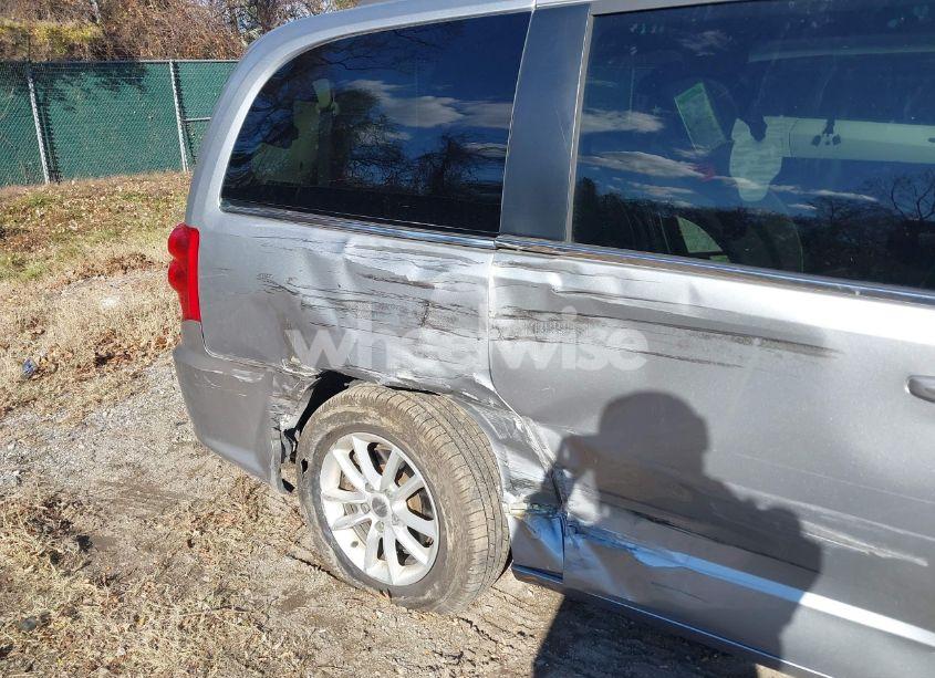 Photo 18 of 2019 Dodge Grand CARAVAN SXT (VIN 2C4RDGCGXKR743447)