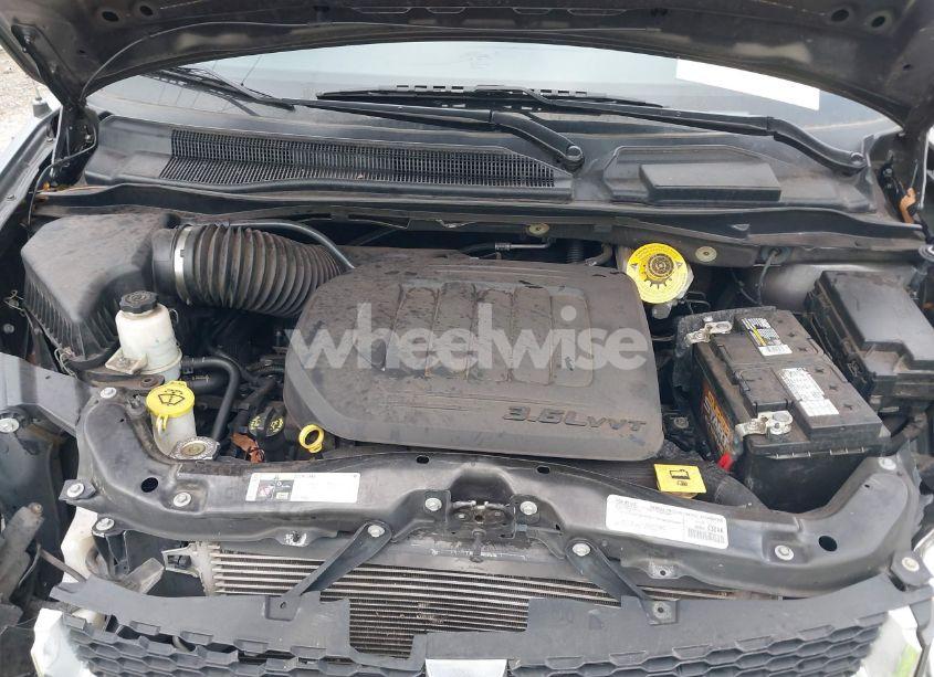 Photo 10 of 2019 Dodge Grand CARAVAN SXT (VIN 2C4RDGCGXKR755842)