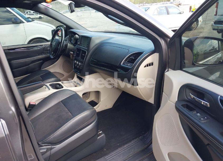 Photo 5 of 2020 Dodge Grand CARAVAN SXT (VIN 2C4RDGCGXLR200973)