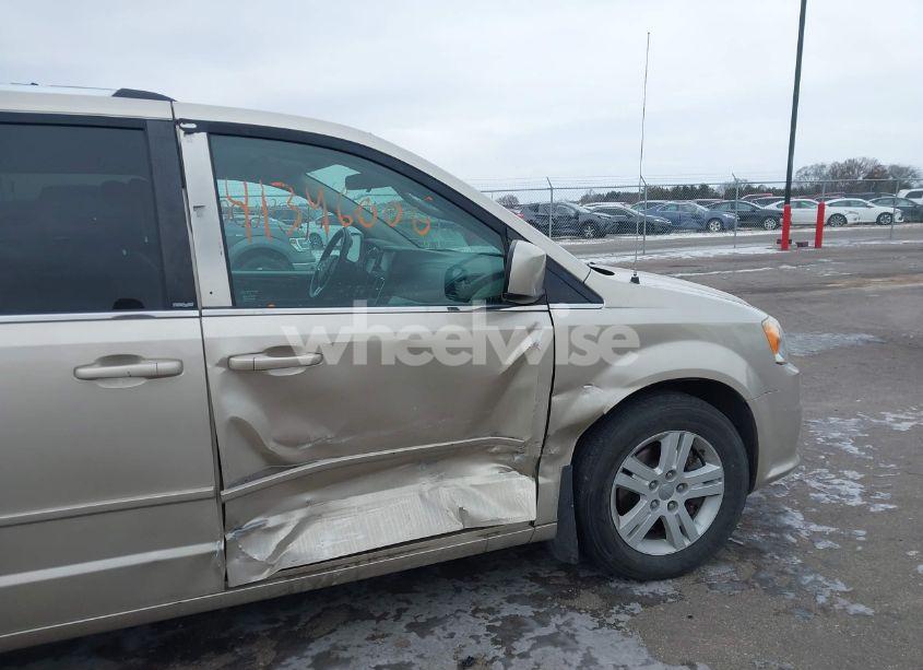 Photo 6 of 2013 Dodge Grand CARAVAN CREW (VIN 2C4RDGDG0DR619298)