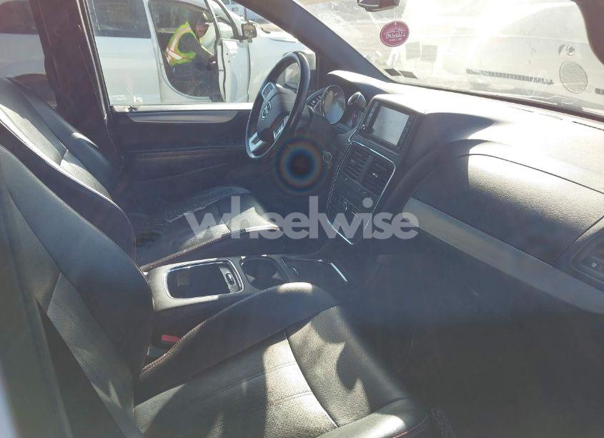 Photo 5 of 2012 Dodge Grand CARAVAN R/T (VIN 2C4RDGEG0CR114438)