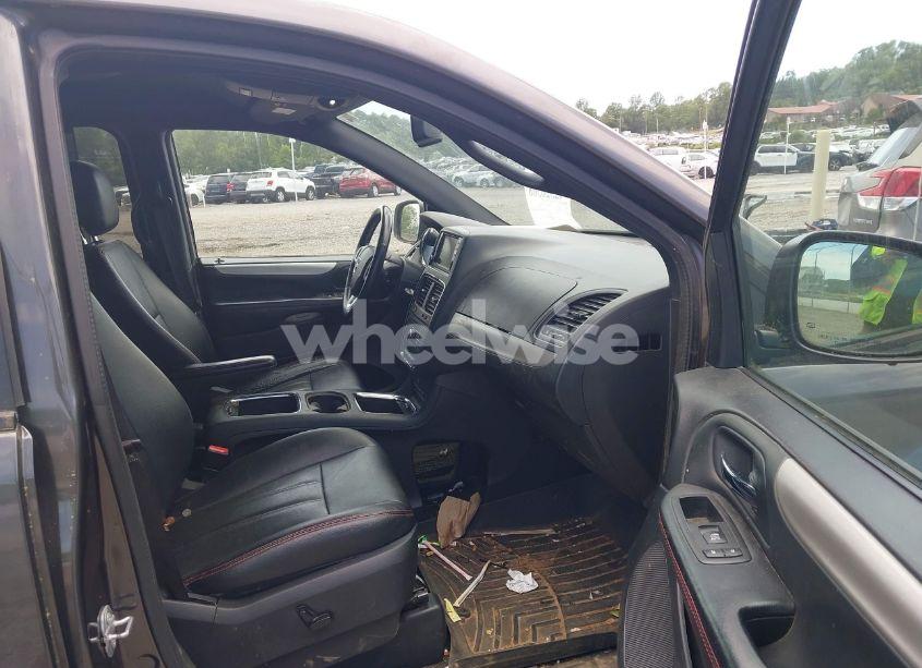 Photo 5 of 2016 Dodge Grand CARAVAN R/T (VIN 2C4RDGEG0GR277564)