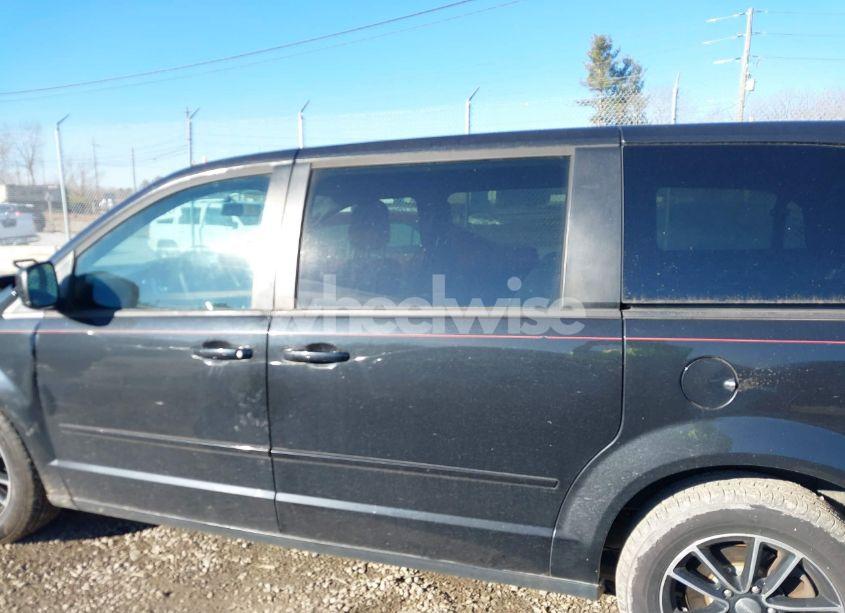 Photo 15 of 2016 Dodge Grand CARAVAN R/T (VIN 2C4RDGEG0GR358385)