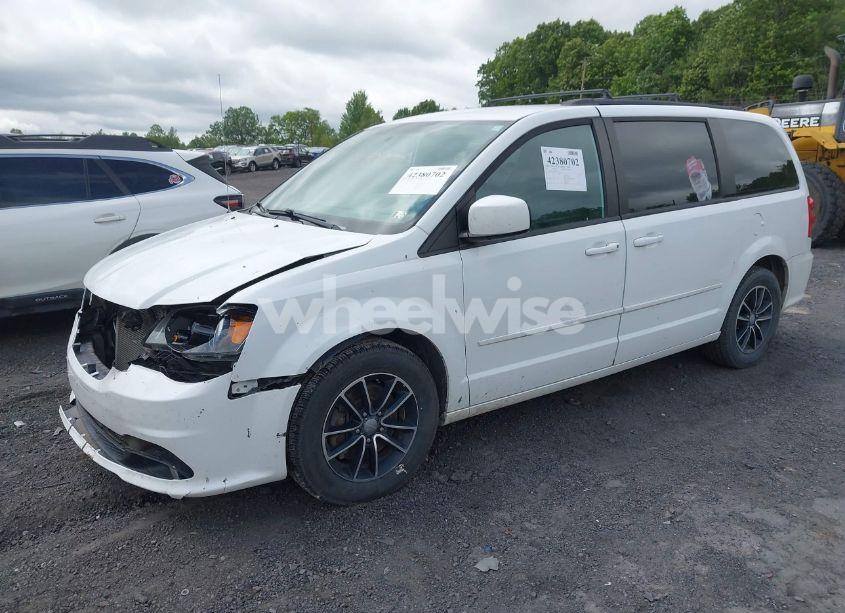 Photo 2 of 2017 Dodge Grand CARAVAN GT (VIN 2C4RDGEG0HR845376)