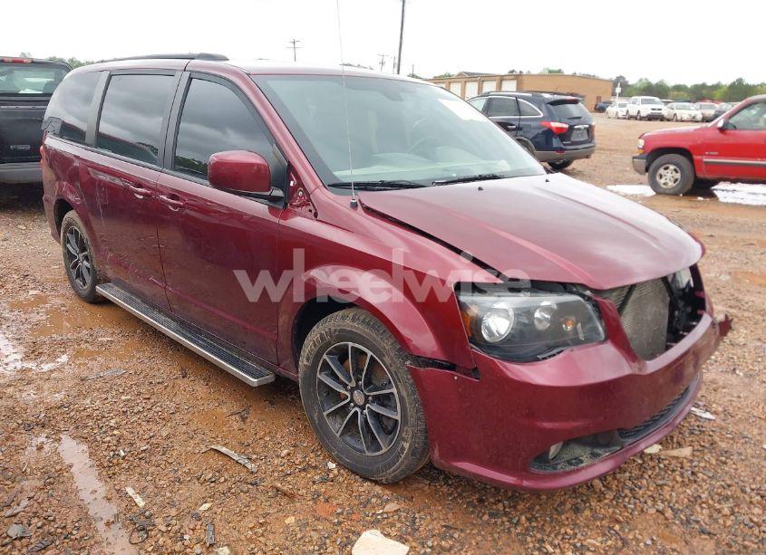 2019 Dodge Grand CARAVAN GT (VIN 2C4RDGEG0KR562211) main photo