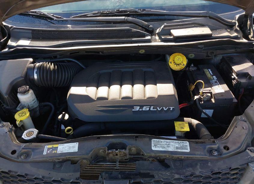 Photo 10 of 2016 Dodge Grand CARAVAN R/T (VIN 2C4RDGEG1GR329333)