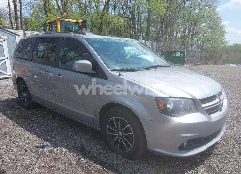 2016 Dodge Grand CARAVAN R/T (VIN 2C4RDGEG1GR376118) main photo