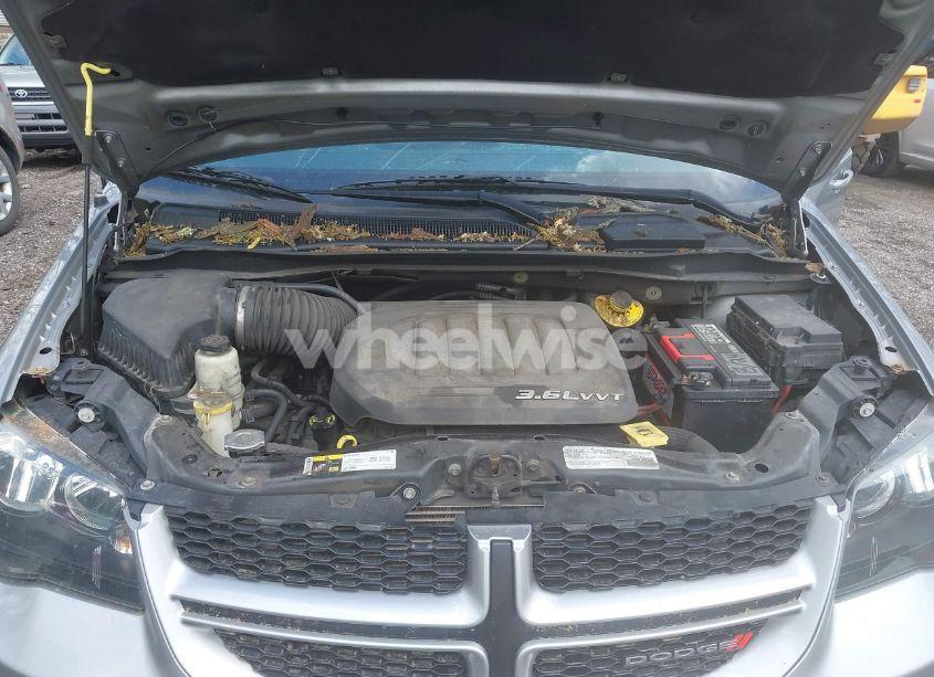 Photo 10 of 2016 Dodge Grand CARAVAN R/T (VIN 2C4RDGEG1GR376118)