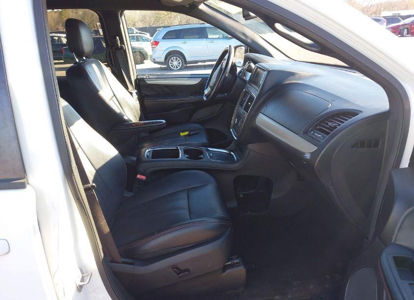 Photo 5 of 2017 Dodge Grand CARAVAN GT (VIN 2C4RDGEG1HR714831)