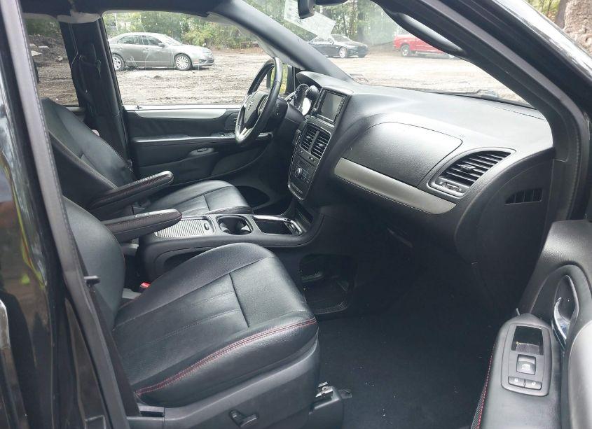 Photo 5 of 2018 Dodge Grand CARAVAN GT (VIN 2C4RDGEG1JR285289)