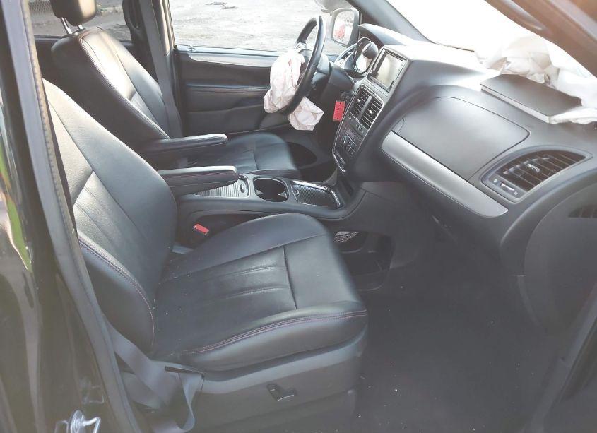 Photo 5 of 2018 Dodge Grand CARAVAN GT (VIN 2C4RDGEG1JR343403)