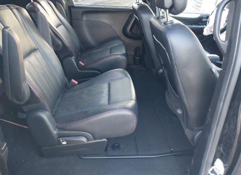 Photo 8 of 2018 Dodge Grand CARAVAN GT (VIN 2C4RDGEG1JR343403)