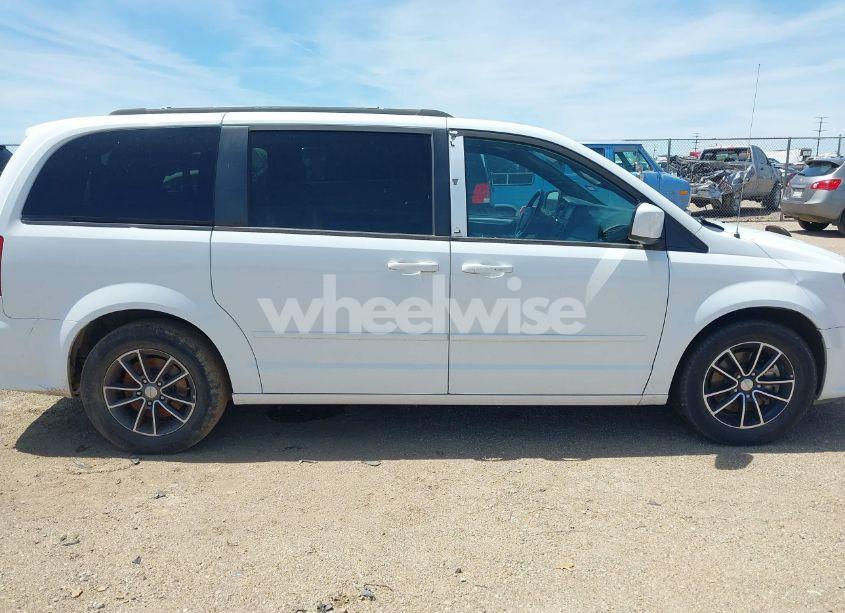 Photo 13 of 2016 Dodge Grand CARAVAN R/T (VIN 2C4RDGEG2GR265609)